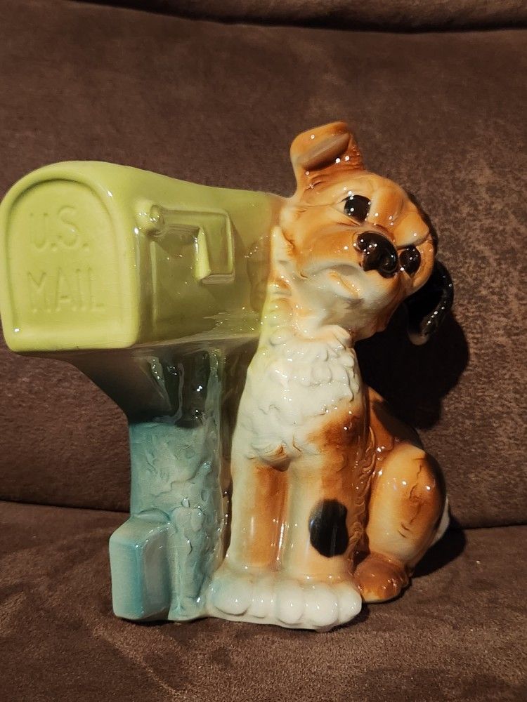 Vintage Royal Copley Puppy Mailbox Planter 8" tall - photo 2