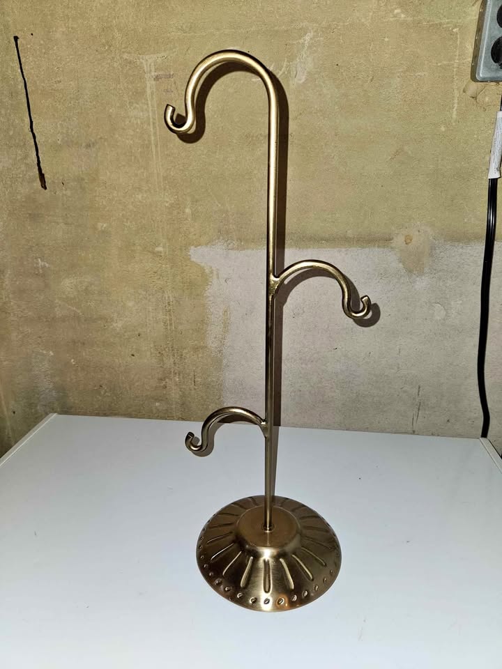 Brass Metal Ornament Stand