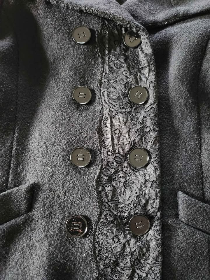Women's Black Wool Overcoat With Lace Detail Size 4 - photo 3