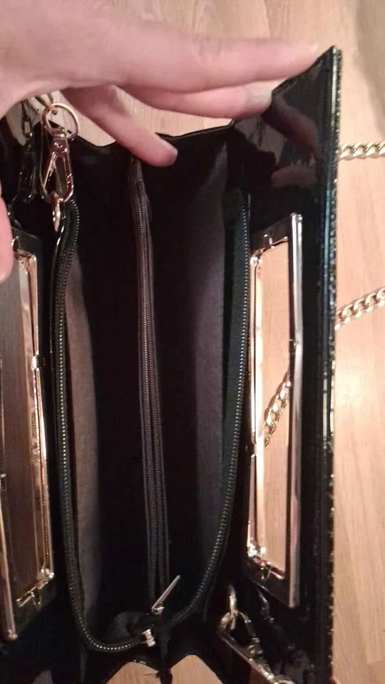 Crocodile Pattern Leather Clutch with Shoulder Strap image indicator(2)