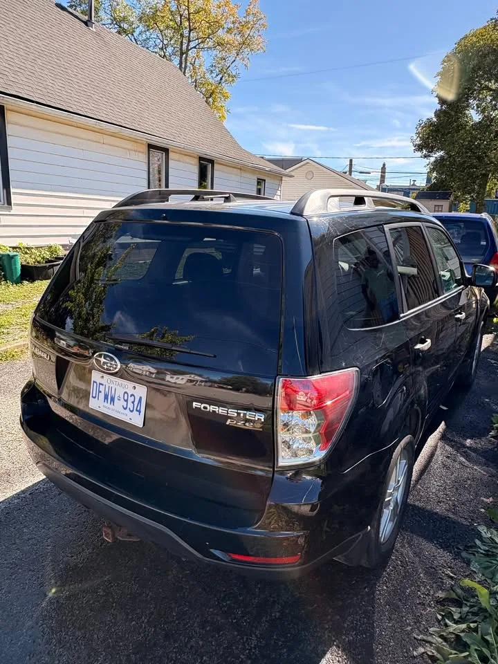 2010 Subaru forester image indicator(2)