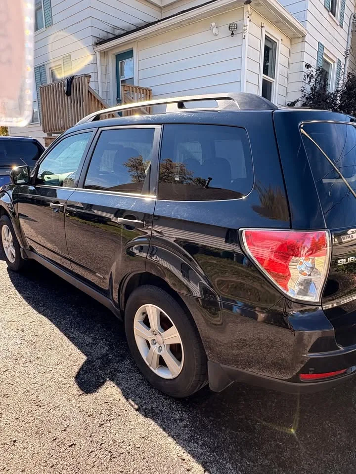 2010 Subaru forester image indicator(3)