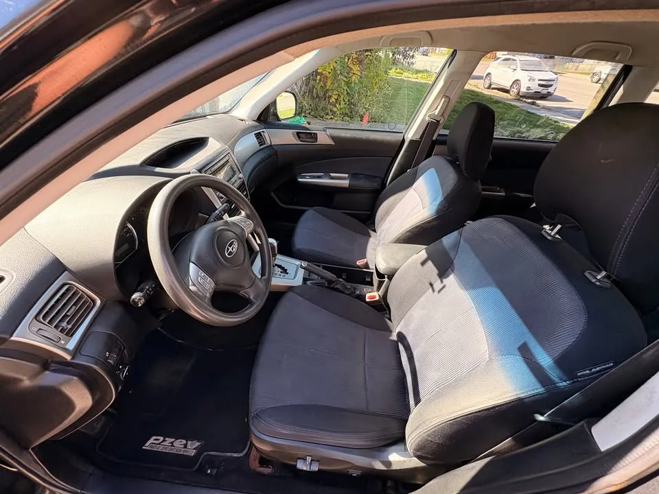 2010 Subaru forester image indicator(6)