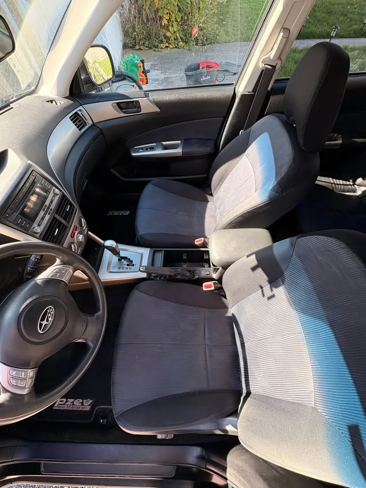 2010 Subaru forester image indicator(7)