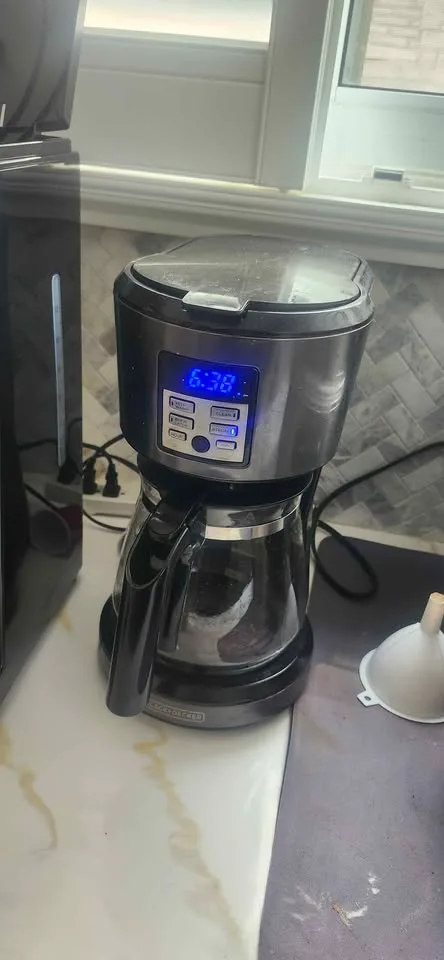 BLACKDECKER 12-Cup Coffeemaker Programmable image indicator(2)