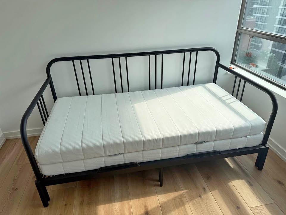 IKEA FYRESDAL Day Bed with 2 x Asvang Mattresses