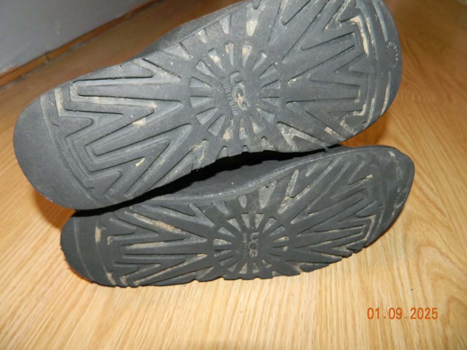 UGG TALL BOOTS LEATHER...size 8...VGUC-EUC - photo 2