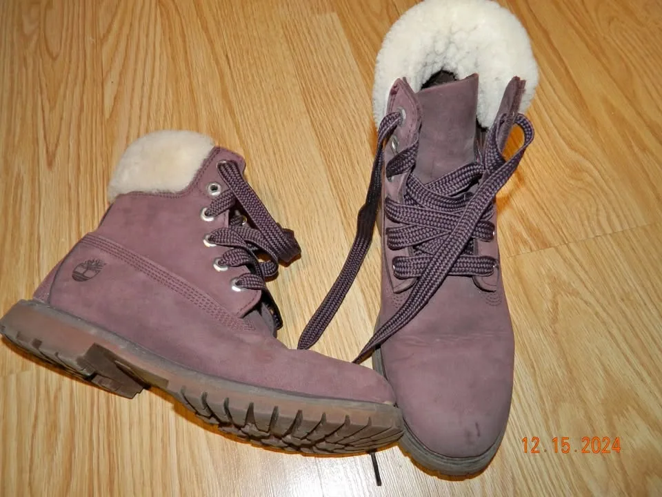 WOMENS TIMBERLAND BOOTS...size 8.5...VGUC-EUC thumbnail