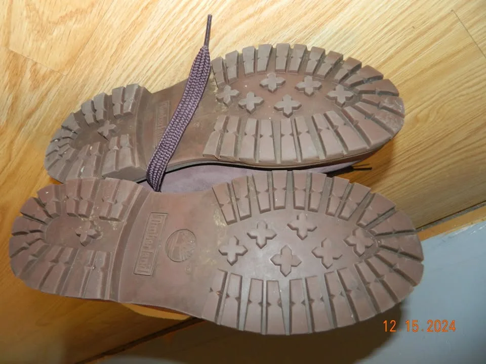WOMENS TIMBERLAND BOOTS...size 8.5...VGUC-EUC image indicator(3)