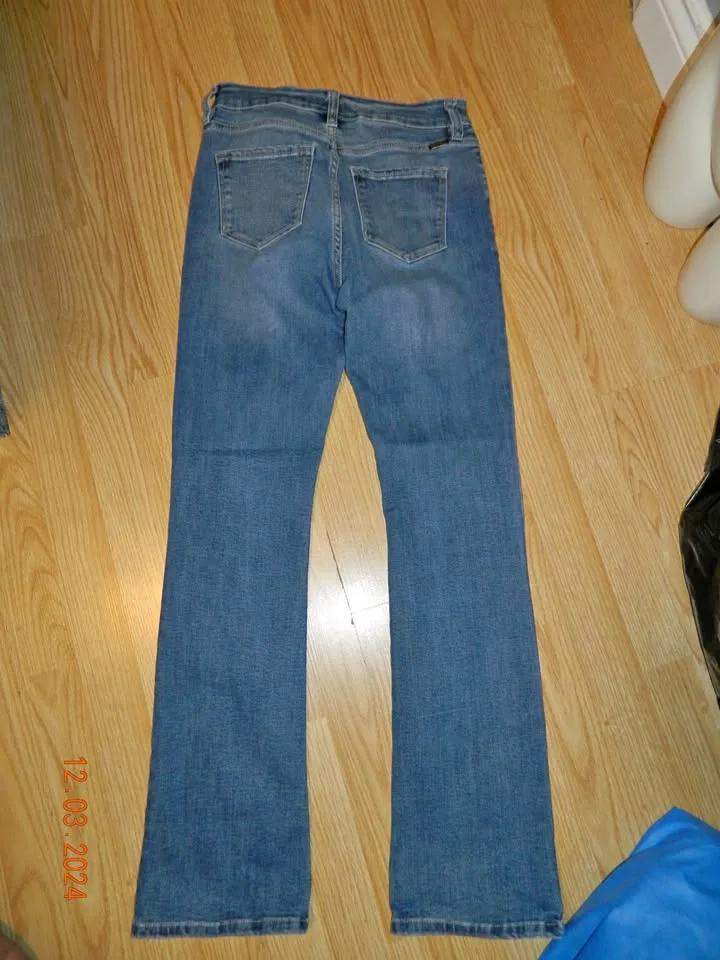 WOMENS KANCAN BOOTCUT JEANS size 7/27..EUC thumbnail