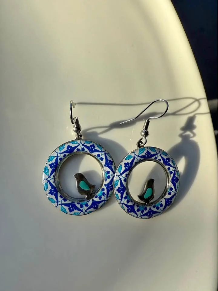 Earrings thumbnail