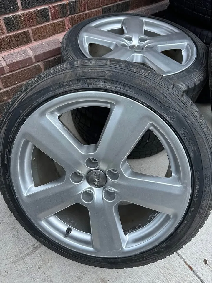 Audi 18” OEM rims with winter tires image indicator(5)