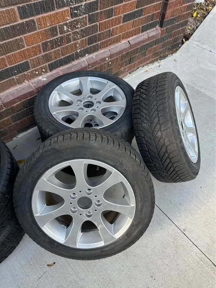 BMW E46 Factory rims, 16”x7 image indicator(2)