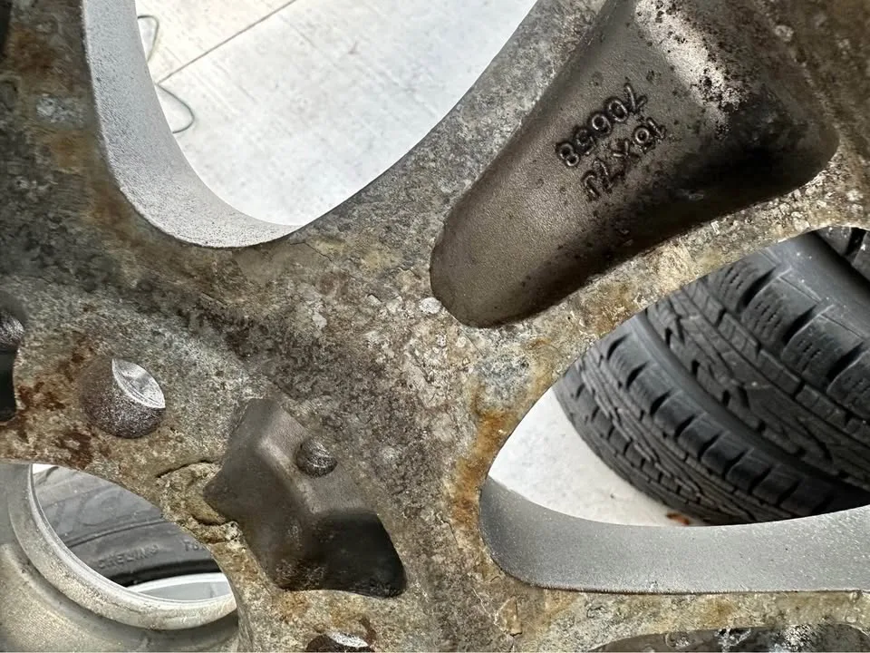 BMW E46 Factory rims, 16”x7 image indicator(5)