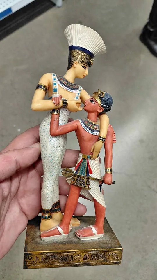 Egyptian firawn mother and son