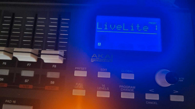 Akai MPD32 - photo 2