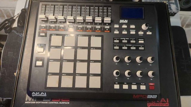 Akai MPD32 - photo 3