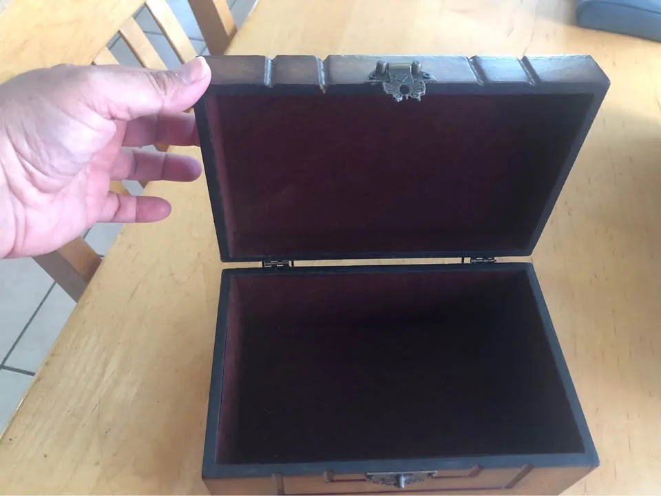 Wooden Trinket Box image indicator(2)