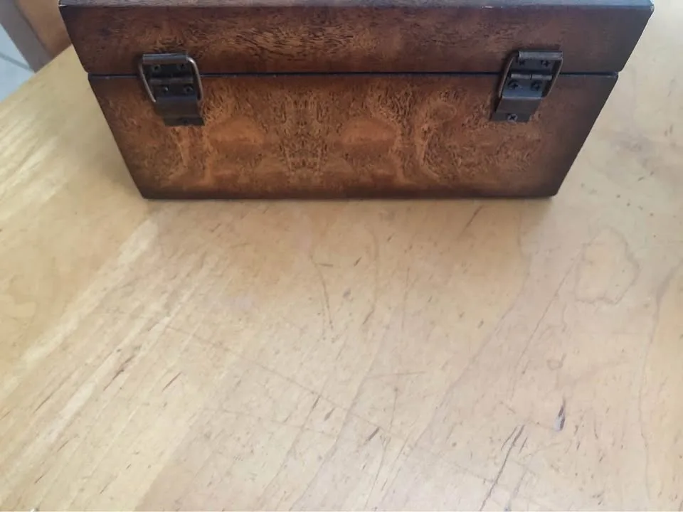 Wooden Trinket Box image indicator(3)