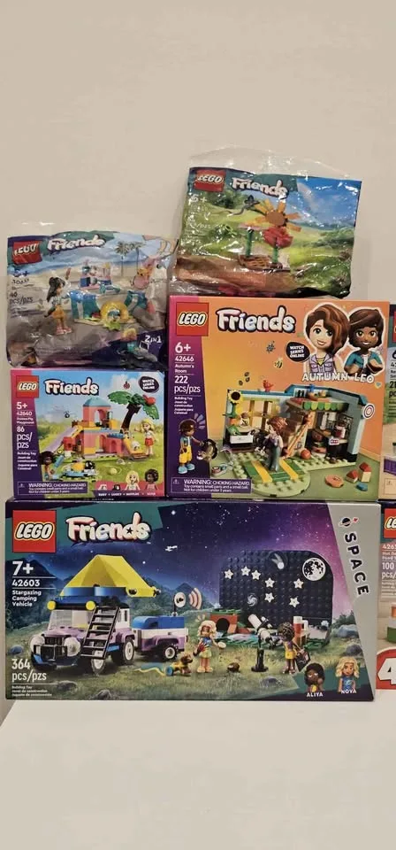 LEGO FRIENDS SETS BUNDLE image indicator(2)