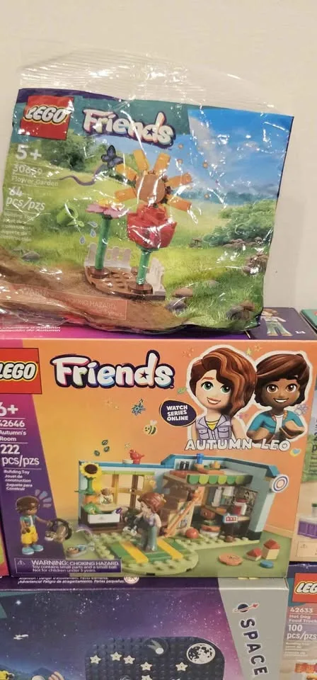 LEGO FRIENDS SETS BUNDLE image indicator(5)