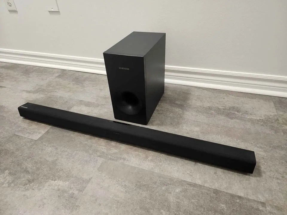 Powerful Samsung Sound Bar + Subwoofer image indicator(10)