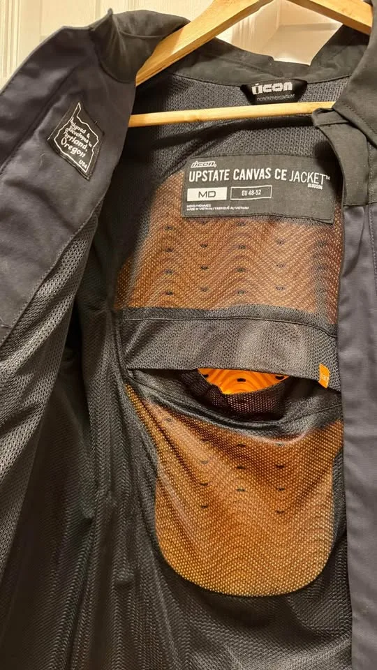 Icon Upstate CE Motorcycle Jacket (Men’s medium, black) image indicator(7)