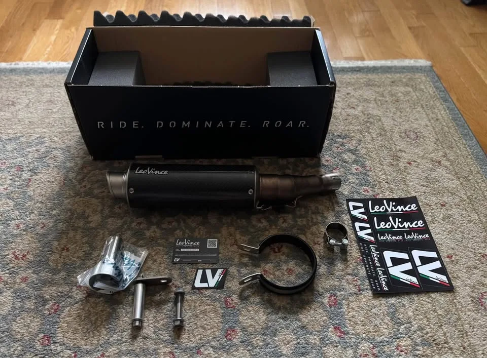 LeoVince GP Corsa slip-on exhaust image indicator(3)