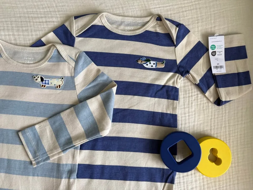 *BNWT* 24 Months Long Sleeved Onesies image indicator(2)