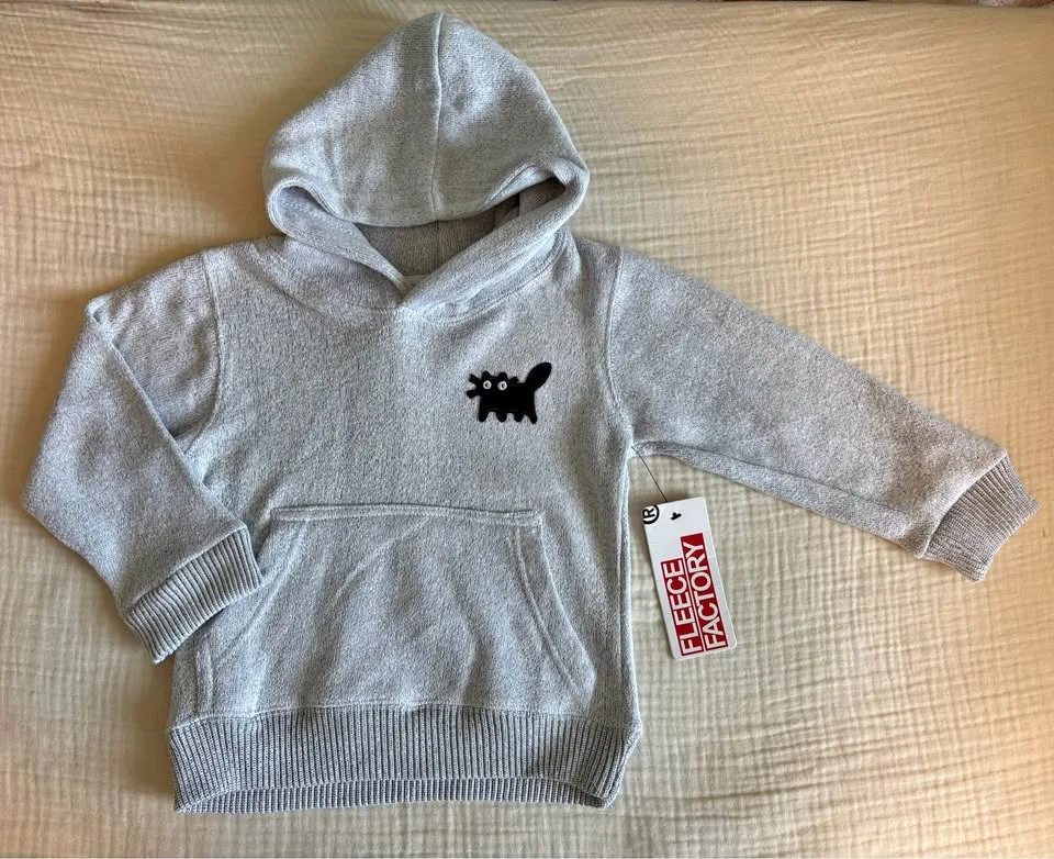 BNWT 4T Unisex Toddler Hoodie thumbnail