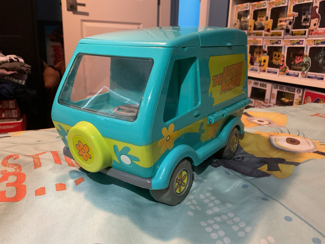 Scooby-Doo 50th Anniversary Transforming Mystery Machine