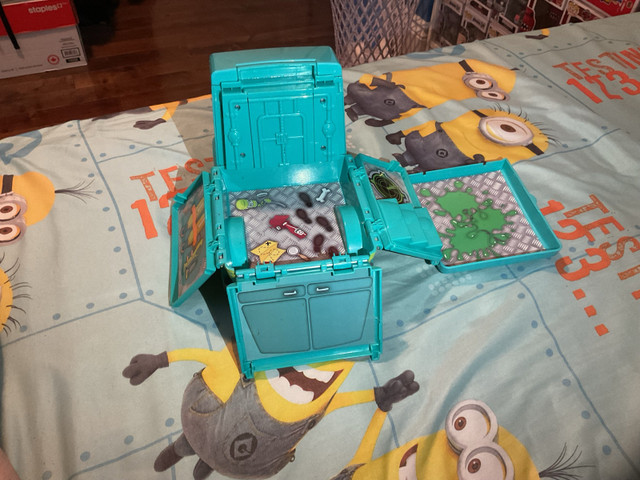 Scooby-Doo 50th Anniversary Transforming Mystery Machine - photo 3