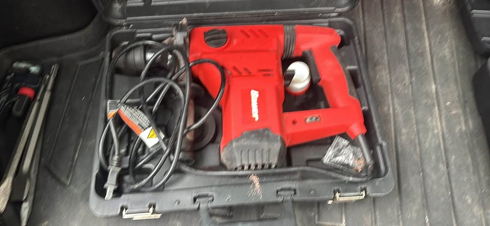 Rotary hammer - photo 2