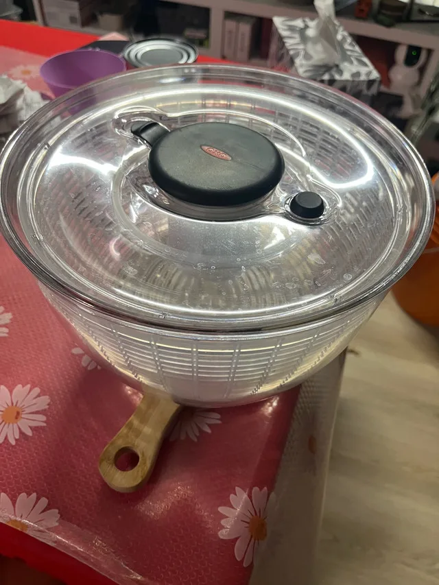 Oxo Salad Spinner thumbnail