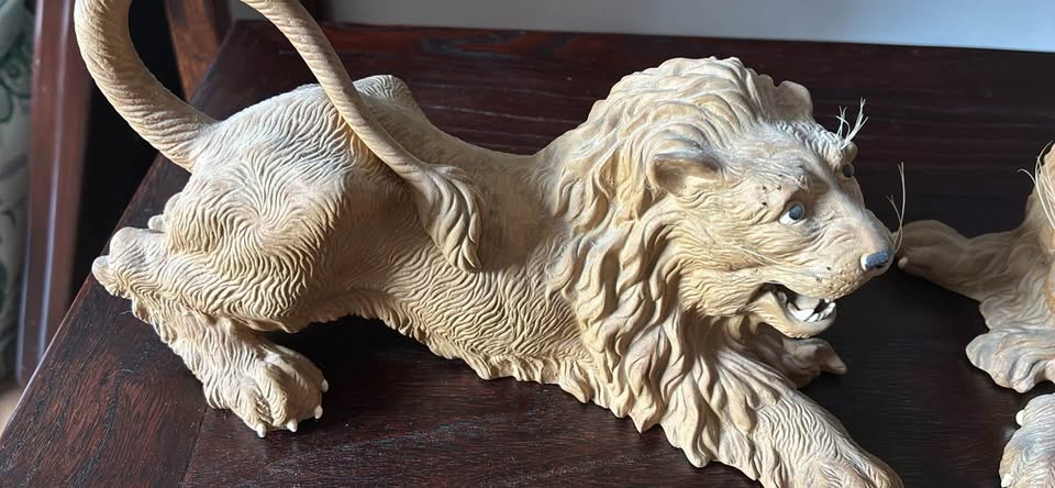 A pair of Chinese ceramic lion statue - photo 2