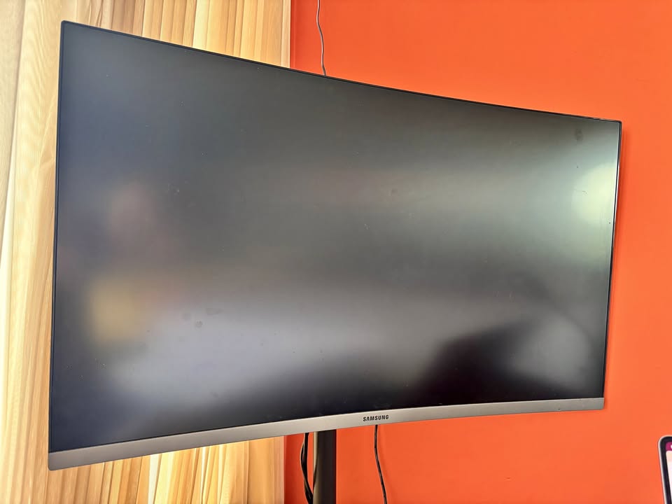 Monitor Samsung Curved 27" Gamer