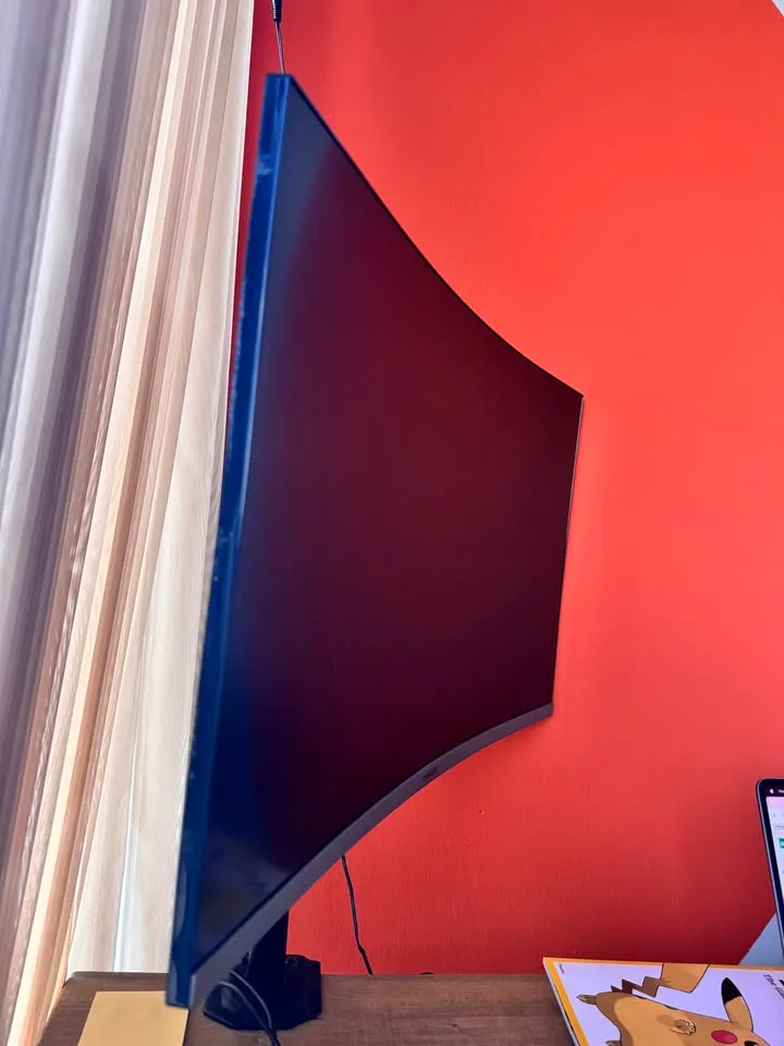 Monitor Samsung Curved 27" Gamer image indicator(2)