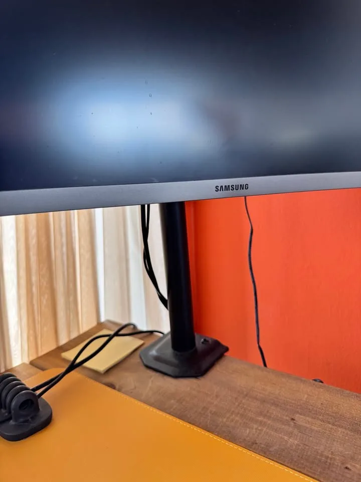 Monitor Samsung Curved 27" Gamer image indicator(3)