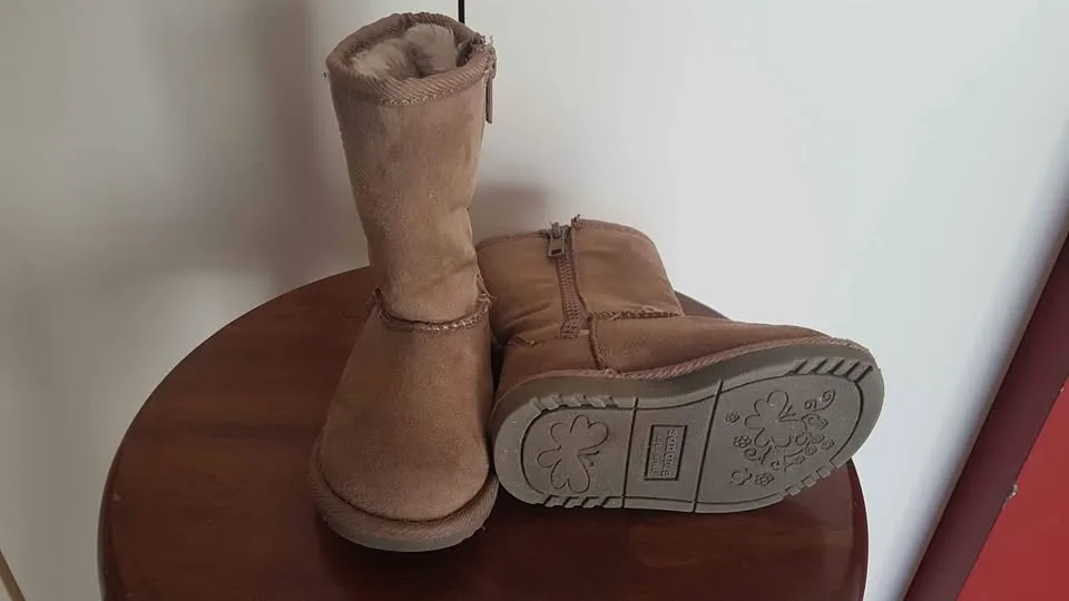 Suede Boots Size 5 Toddler image indicator(2)