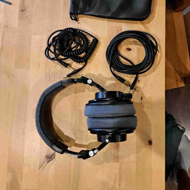 M50x headphones thumbnail