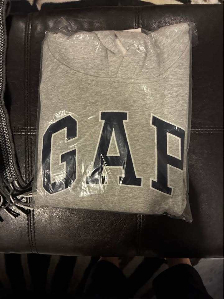 Softer than soft New with tags sweatshirt size 10 boys - photo 2