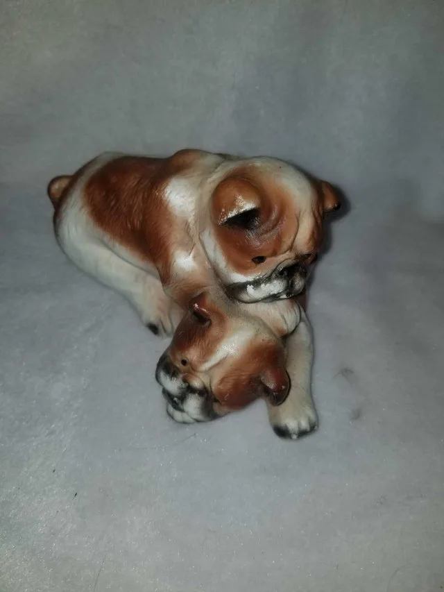 Bulldog Figurine image indicator(2)