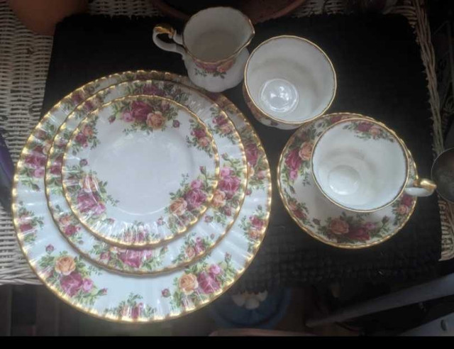 Royal Albert Old Country Roses