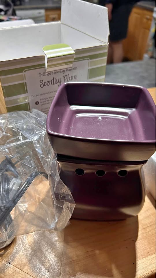 New scentsy warmer