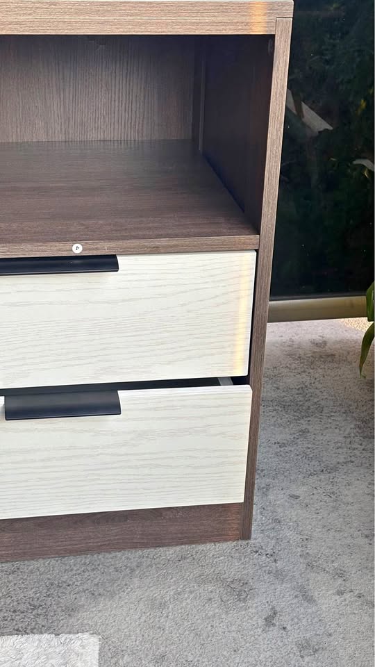 2 drawer night stand