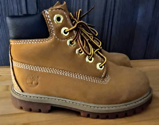 Timberland Kids Size 10 Premium Boots Wheat thumbnail