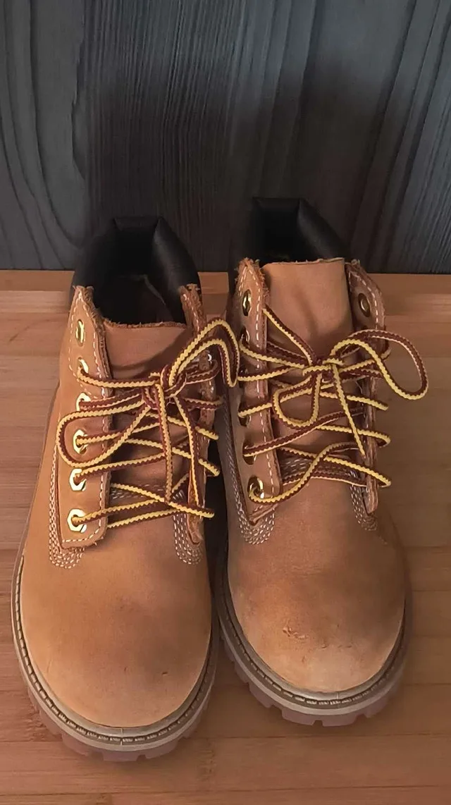 Timberland Kids Size 10 Premium Boots Wheat image indicator(8)