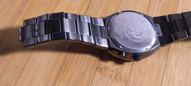 Diesel Stainless Steel Mens Analog Watch (Needs Battery) image indicator(9)