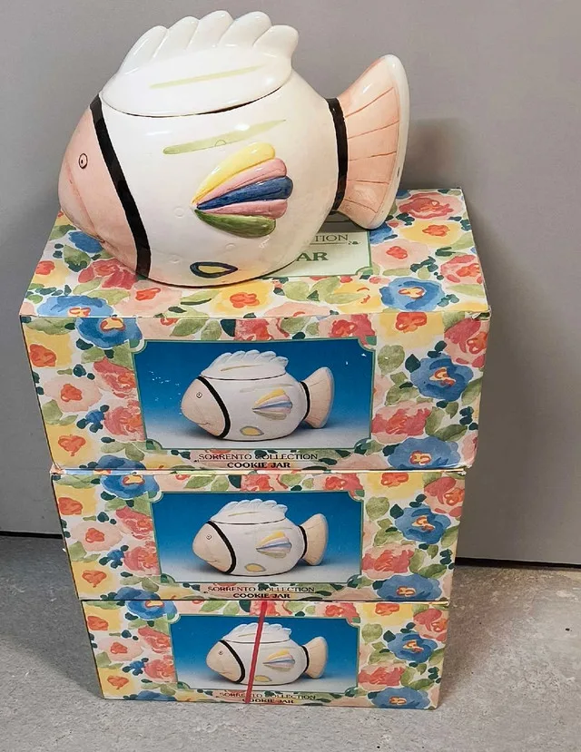 Sorrento Collection Vintage Fish Cookie Jars (Ceramic) X3 image indicator(4)