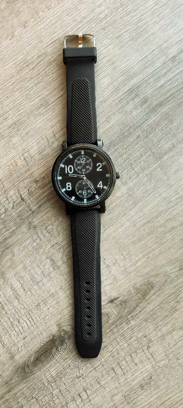 Mens Big Bold Round Black Case Dial Rubber Strap Analog Watch thumbnail